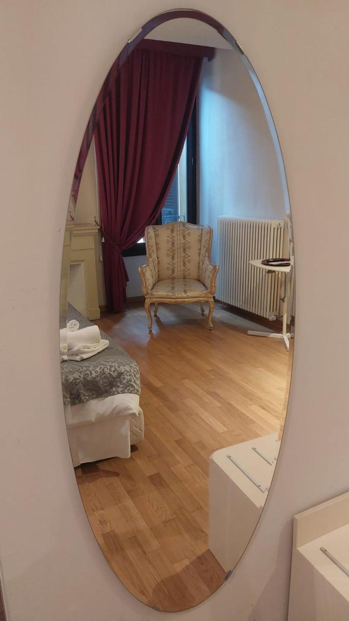 Honey Rooms Ferrara Exterior photo